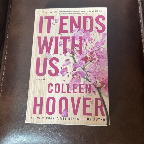 Colleen Hoover books - Picture 2 of 2